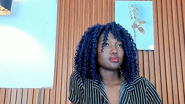 Evaa 18 online show from September 15, 2025, 5:46 pm