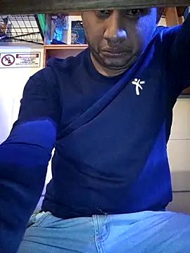 Snapshot of vboli08 chatting on October 18, 2025, 1:07 am vboli08 online show from October 18, 2025, 1:07 am