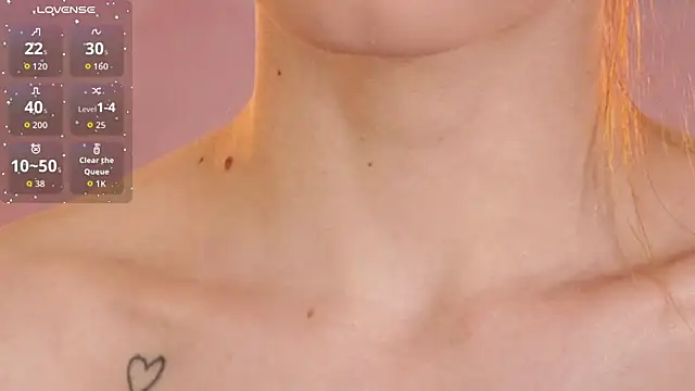 Snapshot of ChannelAngeless chatting on October 10, 2025, 7:09 am ChannelAngeless online show from October 10, 2025, 7:09 am