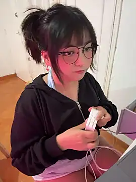 Snapshot of Lolii_Zoe chatting on January 8, 2026, 9:32 pm Lolii Zoe online show from January 8, 2026, 9:32 pm