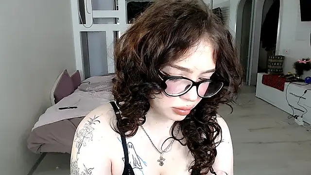 Snapshot of Hannah_xBaby chatting on February 4, 2026, 1:39 pm Hannah xBaby online show from February 4, 2026, 1:39 pm