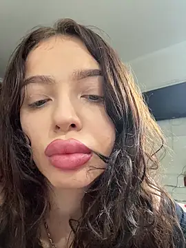 Hannah xBaby online show from January 9, 2026, 12:23 pm