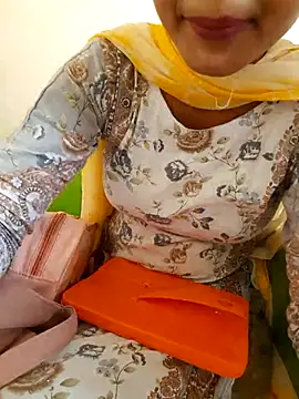 Snapshot of AnkitaDevi chatting on June 17, 2026, 6:24 am AnkitaDevi online show from June 17, 2026, 6:24 am