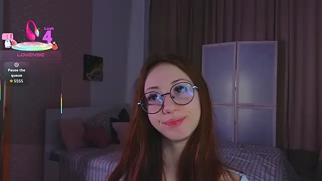 AvrilLeMell online show from October 20, 2025, 9:04 pm