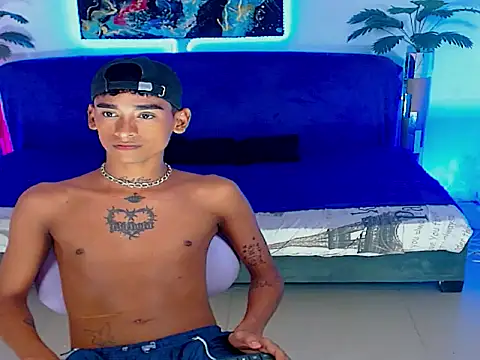 gabo hotboy online show from May 18, 2026, 7:24 am