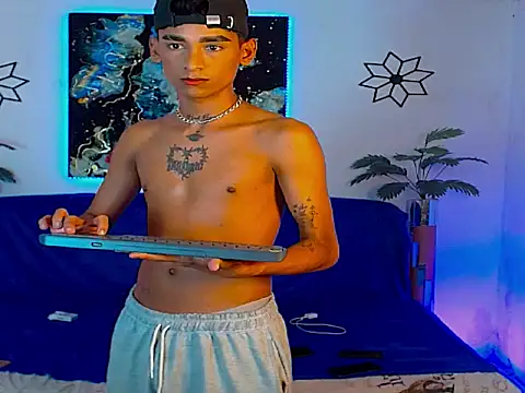 gabo hotboy online show from May 17, 2026, 4:45 am