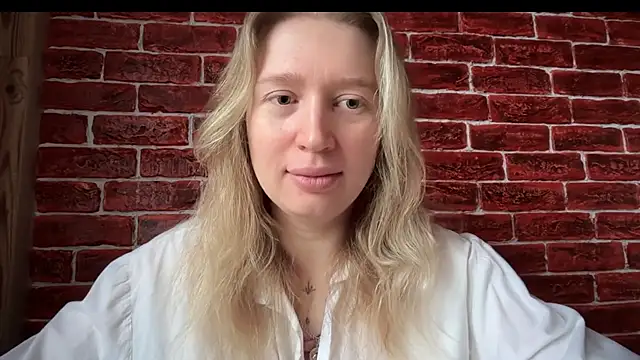 Snapshot of CitrusBlissss chatting on October 22, 2025, 2:11 am CitrusBlissss online show from October 22, 2025, 2:11 am