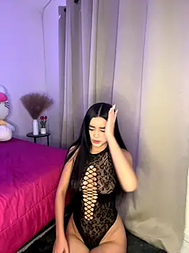 Snapshot of Dulcekitty__ chatting on October 3, 2025, 10:17 am Dulcekitty online show from October 3, 2025, 10:17 am