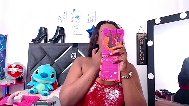 NatashaBella online show from October 7, 2025, 6:42 pm