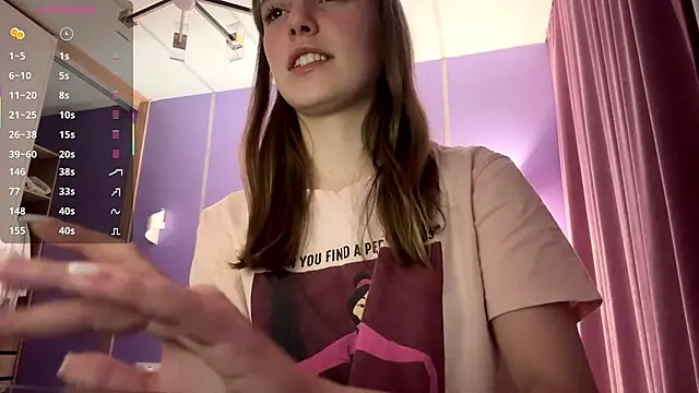 LinaMoonBlessed online show from May 17, 2026, 1:33 pm