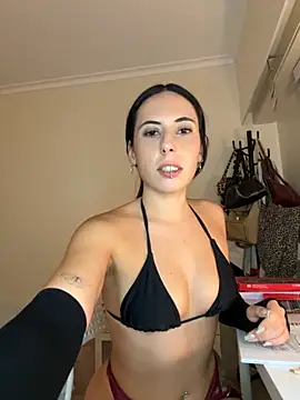 very licious online show from September 8, 2025, 9:03 pm