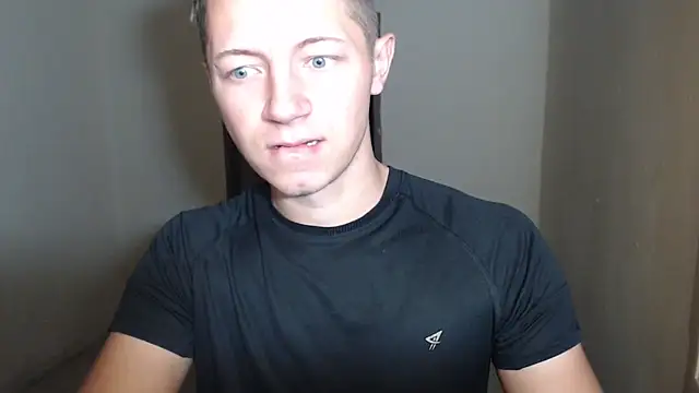 BlondZilla online show from December 14, 2025, 10:21 am