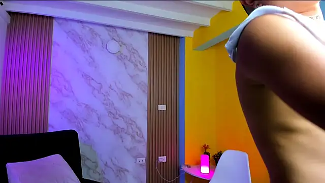 Snapshot of jake_beach chatting on September 20, 2025, 7:30 pm jake beach online show from September 20, 2025, 7:30 pm