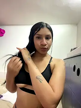 Snapshot of Danny_gonza chatting on September 24, 2025, 1:24 am Danny gonza online show from September 24, 2025, 1:24 am