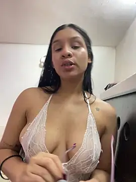 Snapshot of Danny_gonza chatting on October 9, 2025, 12:22 am Danny gonza online show from October 9, 2025, 12:22 am