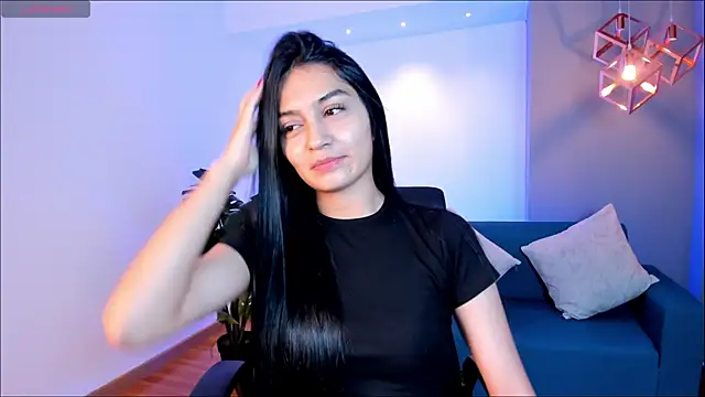 AidaJones online show from April 9, 2026, 1:06 pm