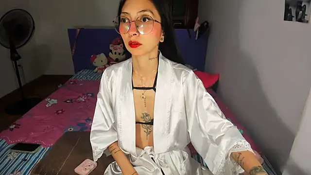 Anais lux online show from May 22, 2026, 12:19 am