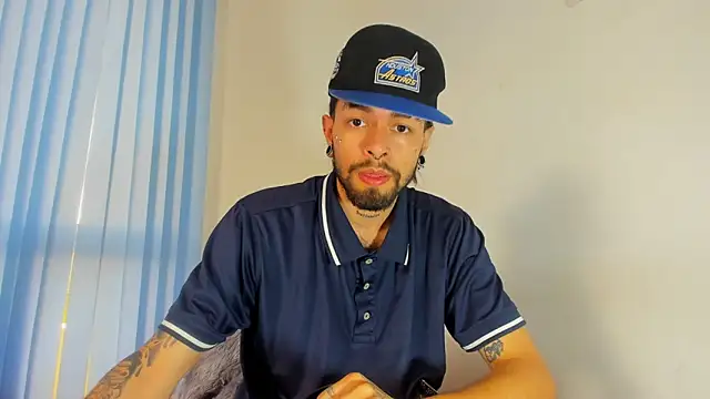 Snapshot of Theferxxo_12 chatting on November 4, 2025, 10:02 pm Theferxxo 12 online show from November 4, 2025, 10:02 pm