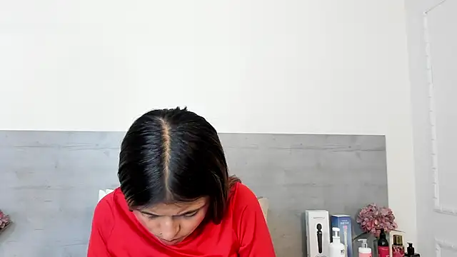 sunnyWhitee online show from March 28, 2026, 7:26 pm