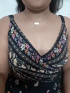 Snapshot of Aavya_007 chatting on December 18, 2025, 3:55 am Aavya 007 online show from December 18, 2025, 3:55 am