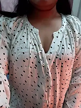 Snapshot of Aavya_007 chatting on January 12, 2026, 2:02 pm Aavya 007 online show from January 12, 2026, 2:02 pm