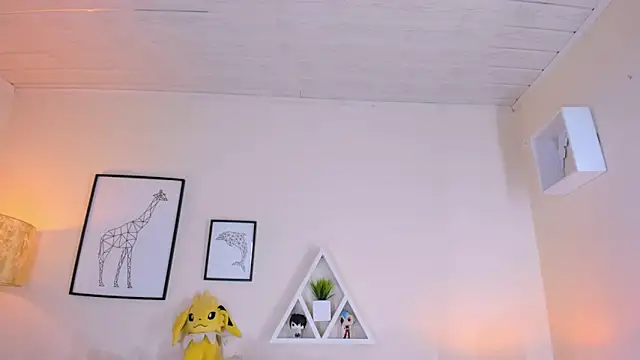 Snapshot of LusyKitty chatting on December 1, 2025, 3:13 pm LusyKitty online show from December 1, 2025, 3:13 pm