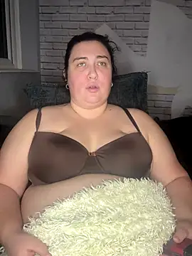 roxey-1997 online show from October 26, 2025, 7:25 pm