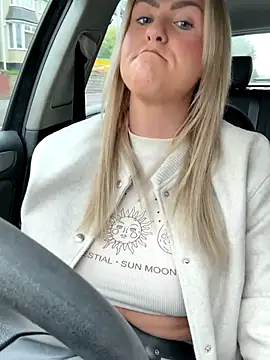 Charleigh xx online show from October 14, 2025, 3:01 pm