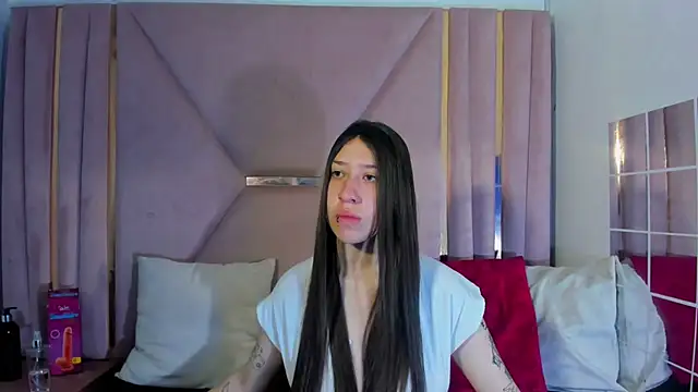 venusmorgan online show from September 19, 2025, 3:16 pm