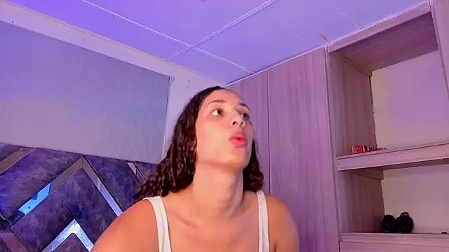 candice777 online show from November 25, 2025, 1:11 pm