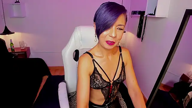 Snapshot of Trinityy__ chatting on May 29, 2026, 7:31 pm Trinityy online show from May 29, 2026, 7:31 pm