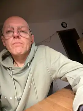 Walli1870 online show from January 15, 2026, 8:01 pm