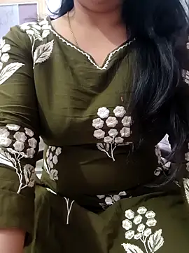 Snapshot of roshni_agrawal0 chatting on April 13, 2026, 12:09 pm roshni agrawal0 online show from April 13, 2026, 12:09 pm