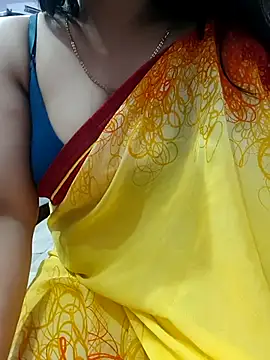 Snapshot of roshni_agrawal0 chatting on March 10, 2026, 2:32 pm roshni agrawal0 online show from March 10, 2026, 2:32 pm