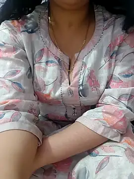 Snapshot of roshni_agrawal0 chatting on April 14, 2026, 8:52 am roshni agrawal0 online show from April 14, 2026, 8:52 am