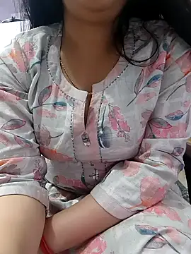 Snapshot of roshni_agrawal0 chatting on March 9, 2026, 9:35 am roshni agrawal0 online show from March 9, 2026, 9:35 am