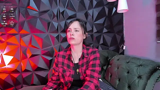 Astridhotman online show from September 13, 2025, 8:20 pm