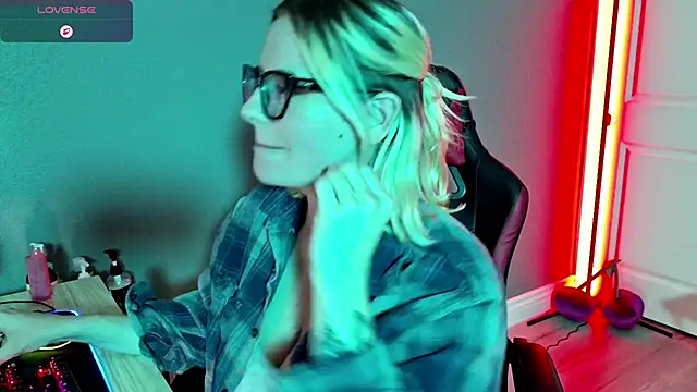 Charlies world online show from October 30, 2025, 5:54 pm