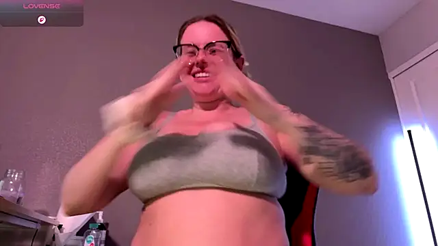 Charlies world online show from November 23, 2025, 6:51 pm