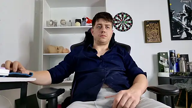 aaron nvk online show from December 16, 2025, 9:19 pm