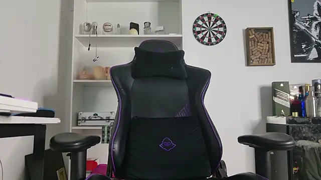 Snapshot of aaron_nvk chatting on February 24, 2026, 4:24 am aaron nvk online show from February 24, 2026, 4:24 am