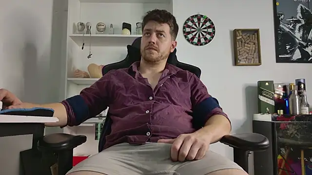 Snapshot of aaron_nvk chatting on February 18, 2026, 2:20 am aaron nvk online show from February 18, 2026, 2:20 am