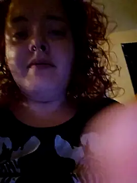 Snapshot of nuttiebuddy1 chatting on March 4, 2026, 6:54 am nuttiebuddy1 online show from March 4, 2026, 6:54 am