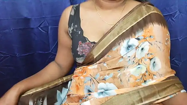 Pavani-Sexy online show from June 15, 2026, 2:50 pm