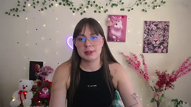 Amanda Bright  online show from May 21, 2026, 10:12 am
