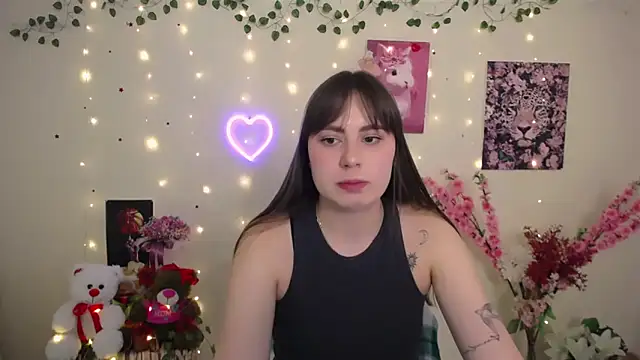 Amanda Bright  online show from May 14, 2026, 10:23 am