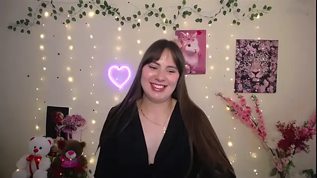 Amanda Bright  online show from June 12, 2026, 10:02 am