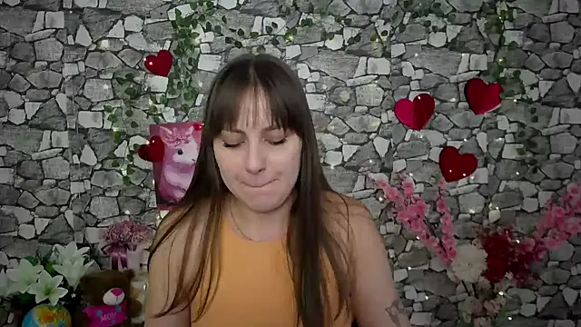 Amanda Bright  online show from November 5, 2025, 8:17 am