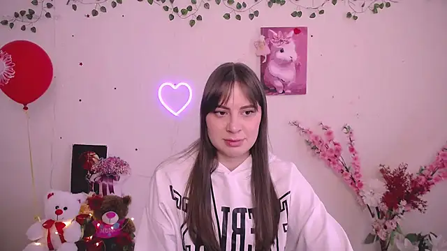 Amanda Bright  online show from April 4, 2026, 6:42 am