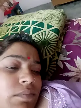 Snapshot of Trisha_71 chatting on March 13, 2026, 4:28 am Trisha 71 online show from March 13, 2026, 4:28 am